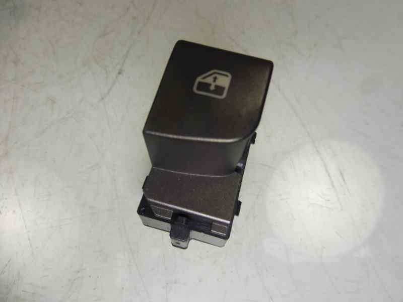Recambio de mando elevalunas trasero izquierdo para lancia thesis (115) 2.4 jtd executive referencia OEM IAM   