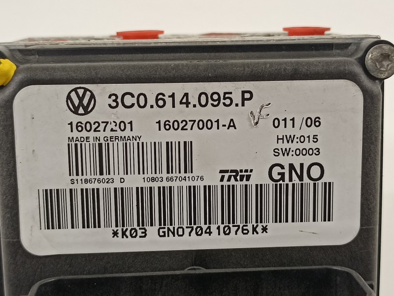 Recambio de abs para volkswagen passat variant (3c5) highline referencia OEM IAM 3C0614095P  