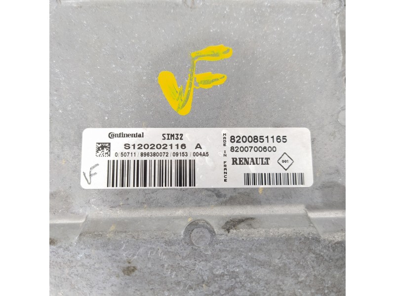 Recambio de centralita motor uce para renault clio iii exception referencia OEM IAM 8200851165 S120202116A 8200700600