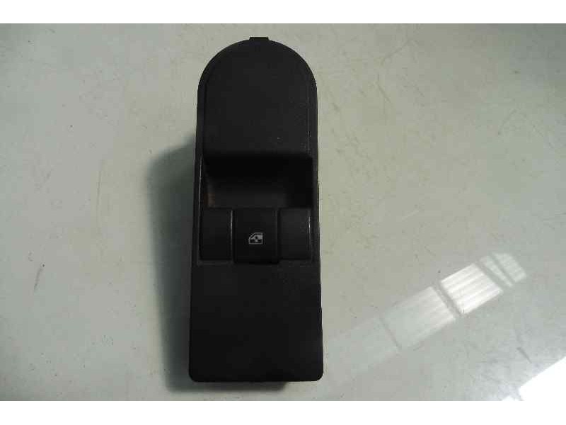 Recambio de mando elevalunas delantero derecho para opel astra gtc cosmo referencia OEM IAM 13228709  