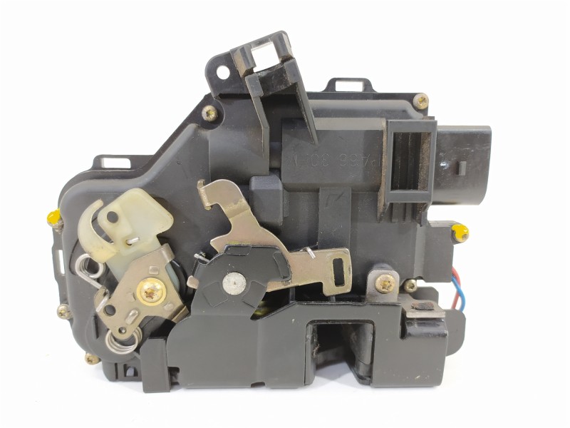 Recambio de cerradura puerta delantera izquierda para audi a4 berlina (8e) 1.9 tdi (96kw) referencia OEM IAM 4B1837015G  