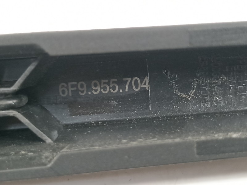 Recambio de brazo limpia trasero para seat arona xperience referencia OEM IAM 6F9955704  