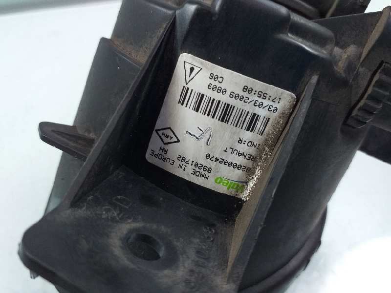 Recambio de faro antiniebla derecho para renault clio iii exception referencia OEM IAM 8200002470  