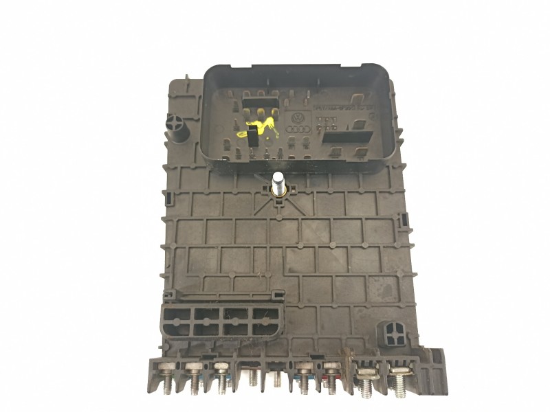 Recambio de caja reles / fusibles para volkswagen passat variant (3c5) highline referencia OEM IAM 3C0937125  