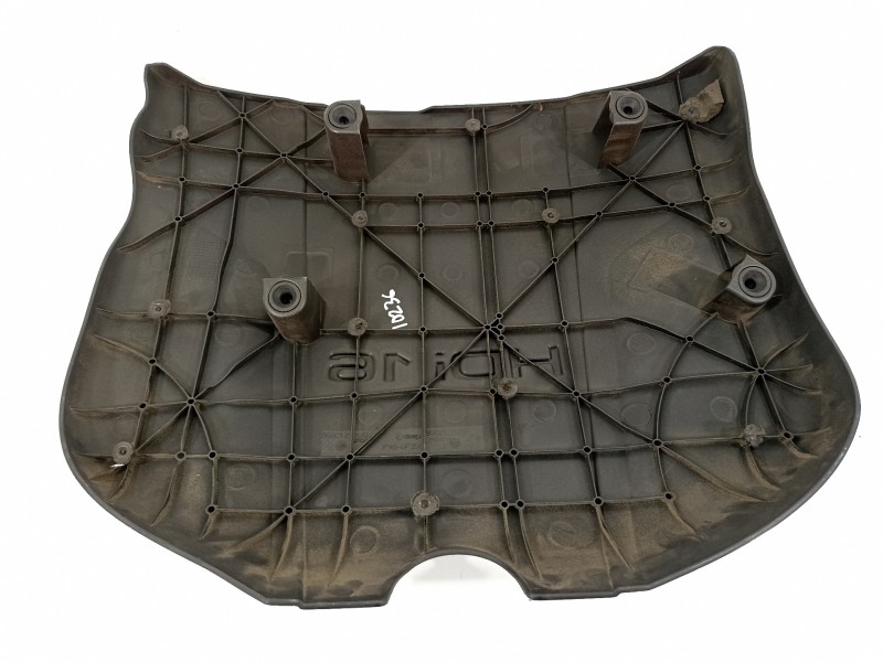 Recambio de tapa motor para citroën c-crosser xtr referencia OEM IAM 9682120380 9682121680 