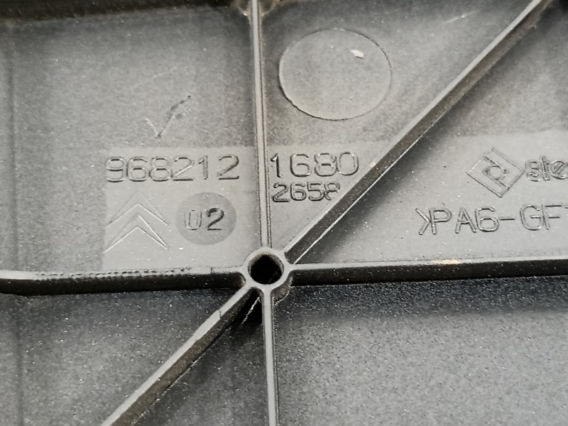 Recambio de tapa motor para citroën c-crosser xtr referencia OEM IAM 9682120380 9682121680 