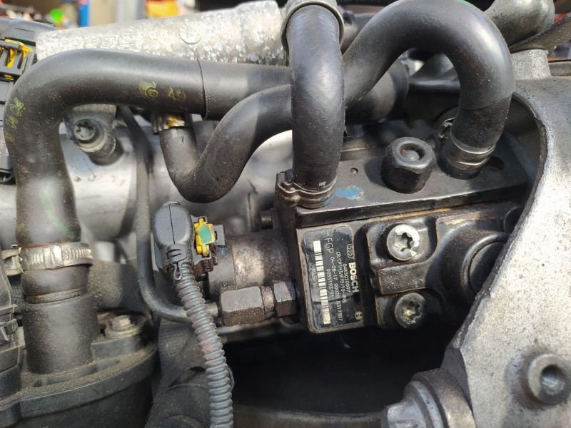 Recambio de bomba inyeccion para opel astra h berlina cosmo referencia OEM IAM 0055193731 0445010097 