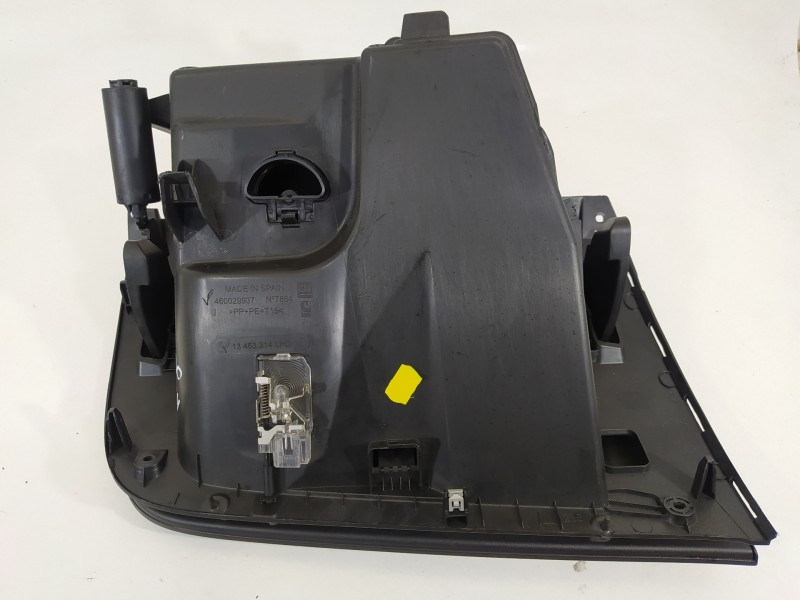 Recambio de guantera para opel crossland x excellence referencia OEM IAM 460029937 13463314 