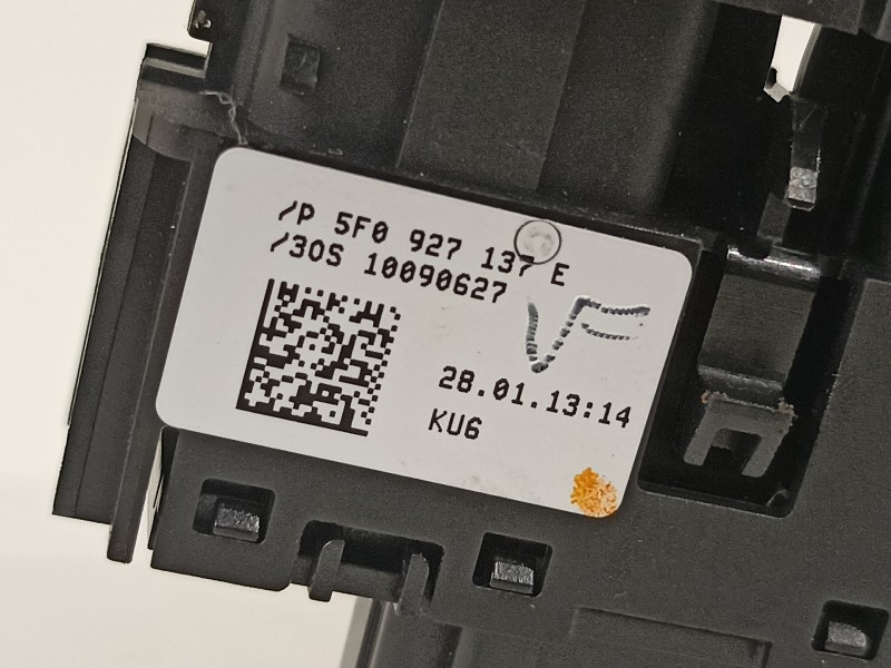 Recambio de mando multifuncion para seat leon (5f1) fr referencia OEM IAM 5F0927137E  
