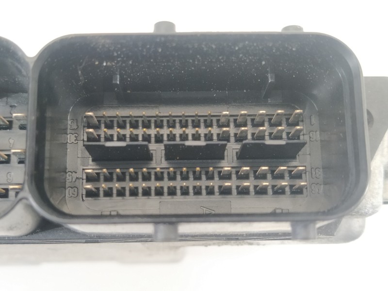 Recambio de centralita motor uce para volkswagen passat berlina (3c2) advance referencia OEM IAM 03L907309 0281015029 