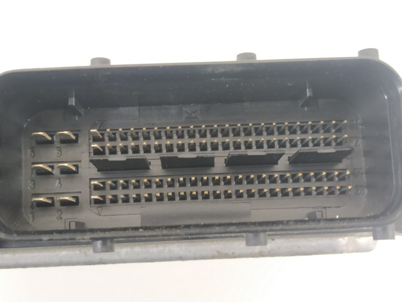 Recambio de centralita motor uce para volkswagen passat berlina (3c2) advance referencia OEM IAM 03L907309 0281015029 