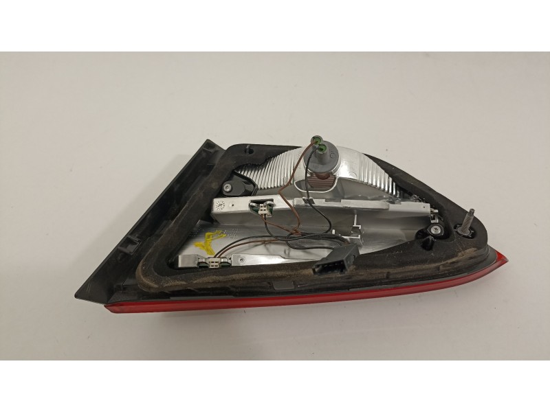 Recambio de piloto trasero izquierdo para opel crossland x excellence referencia OEM IAM 510512838  