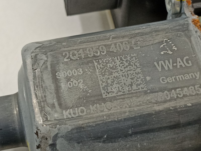 Recambio de elevalunas delantero derecho para seat arona xperience referencia OEM IAM 6F9837462C  