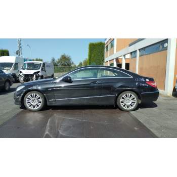 MERCEDES-BENZ CLASE CLK (W207) COUPE de desguace