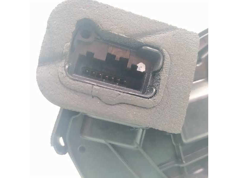 Recambio de cerradura puerta trasera izquierda para volkswagen passat lim. (3g2) sport bmt referencia OEM IAM 5E0839015A  