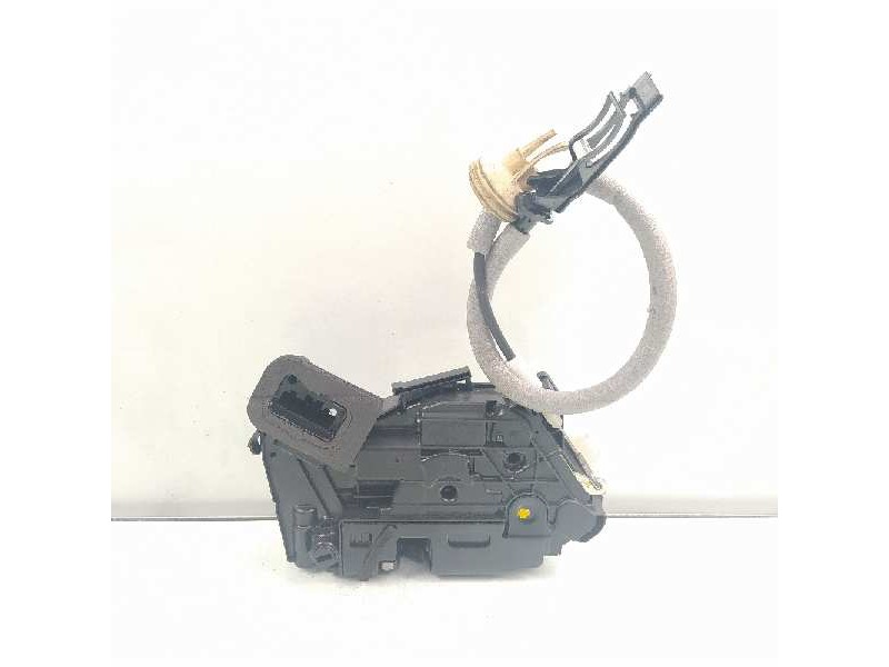 Recambio de cerradura puerta trasera izquierda para volkswagen passat lim. (3g2) sport bmt referencia OEM IAM 5E0839015A  