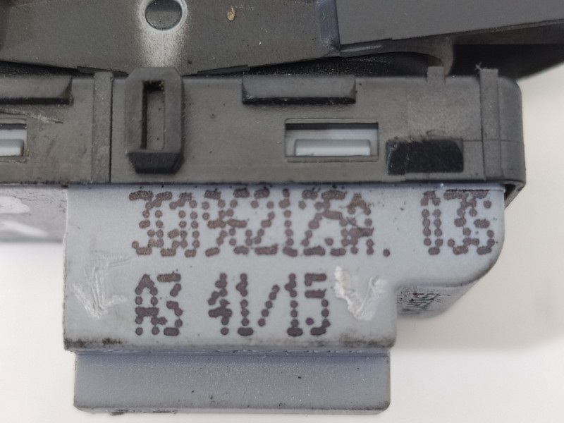 Recambio de mando multifuncion para volkswagen passat lim. (3g2) sport bmt referencia OEM IAM 3G0962125A  