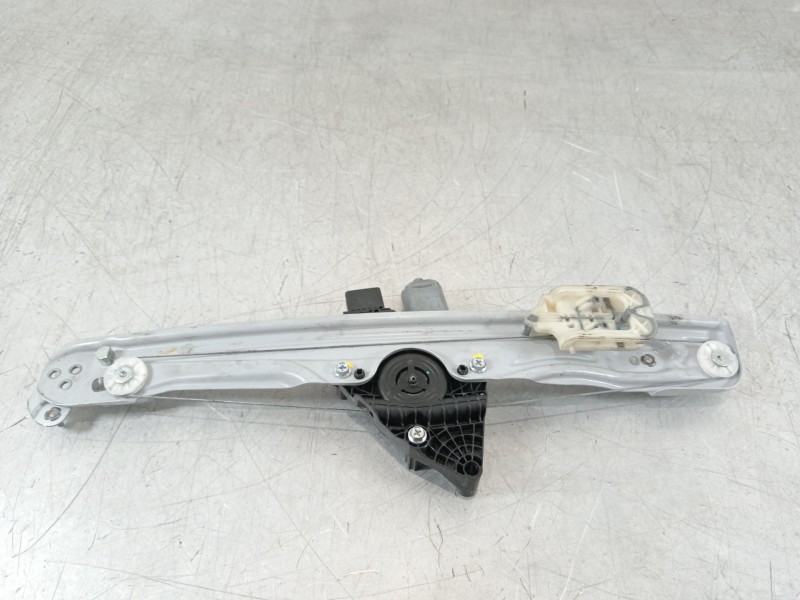 Recambio de elevalunas delantero derecho para opel crossland x excellence referencia OEM IAM 39137856  