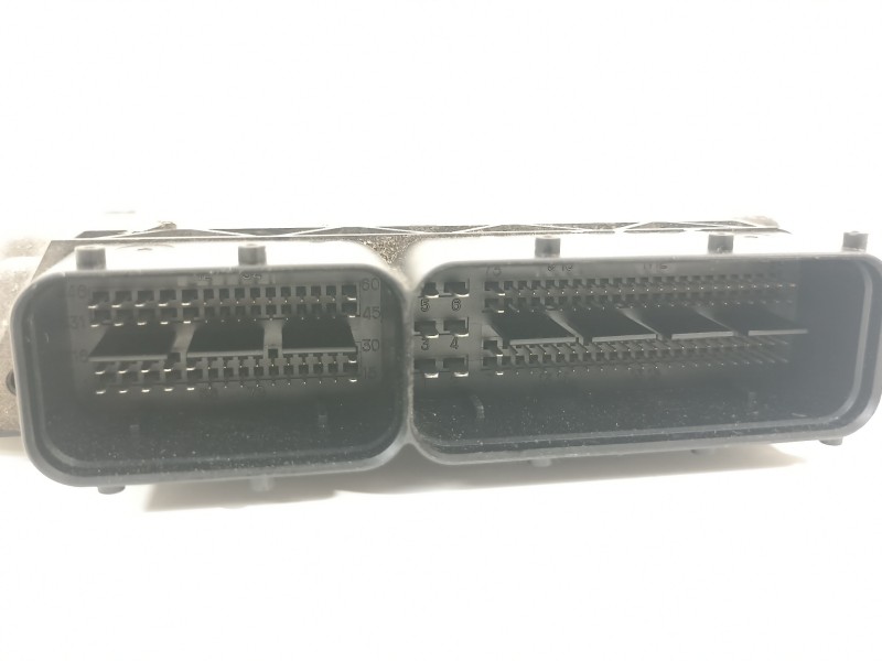 Recambio de centralita motor uce para kia carens (un) concept referencia OEM IAM 3911327485 0281013072 