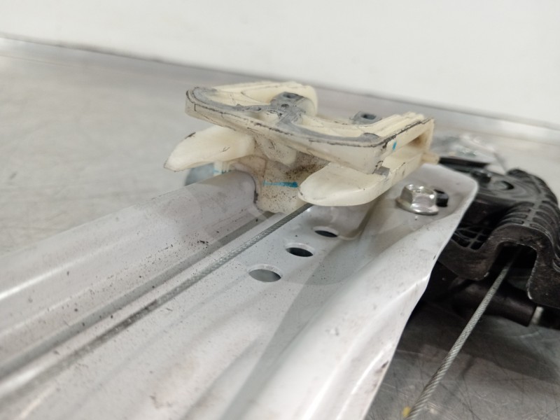 Recambio de elevalunas trasero izquierdo para opel crossland x excellence referencia OEM IAM 98840P1M20  