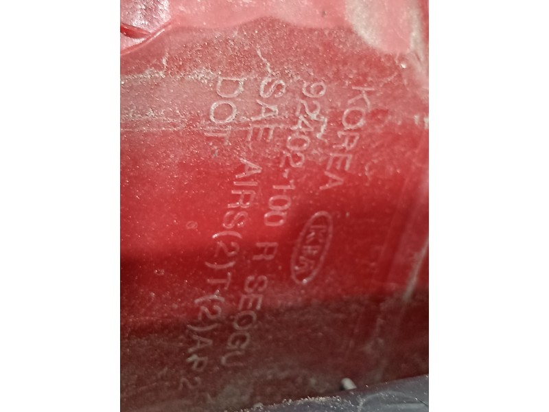 Recambio de piloto trasero derecho para kia carens (un) concept referencia OEM IAM 924021D0 924021D010 924021D010