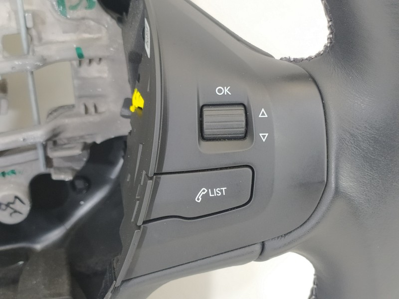 Recambio de volante para peugeot 2008 (--.2013) allure referencia OEM IAM 98084115ZD 9898007408ZD 