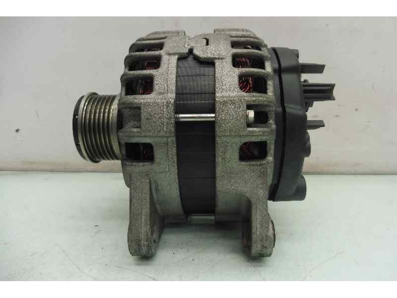 Recambio de alternador para renault megane iv berlina 5p intens referencia OEM IAM 231004EA0AF  