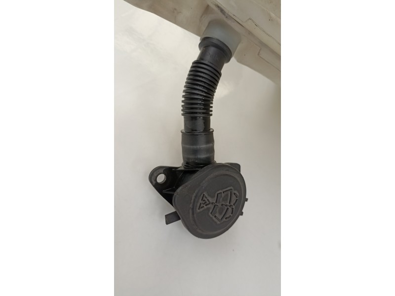 Recambio de deposito limpia para bmw serie 3 touring (f31) 320d referencia OEM IAM 724167514  