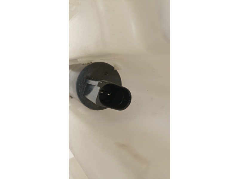Recambio de deposito limpia para bmw serie 3 touring (f31) 320d referencia OEM IAM 724167514  