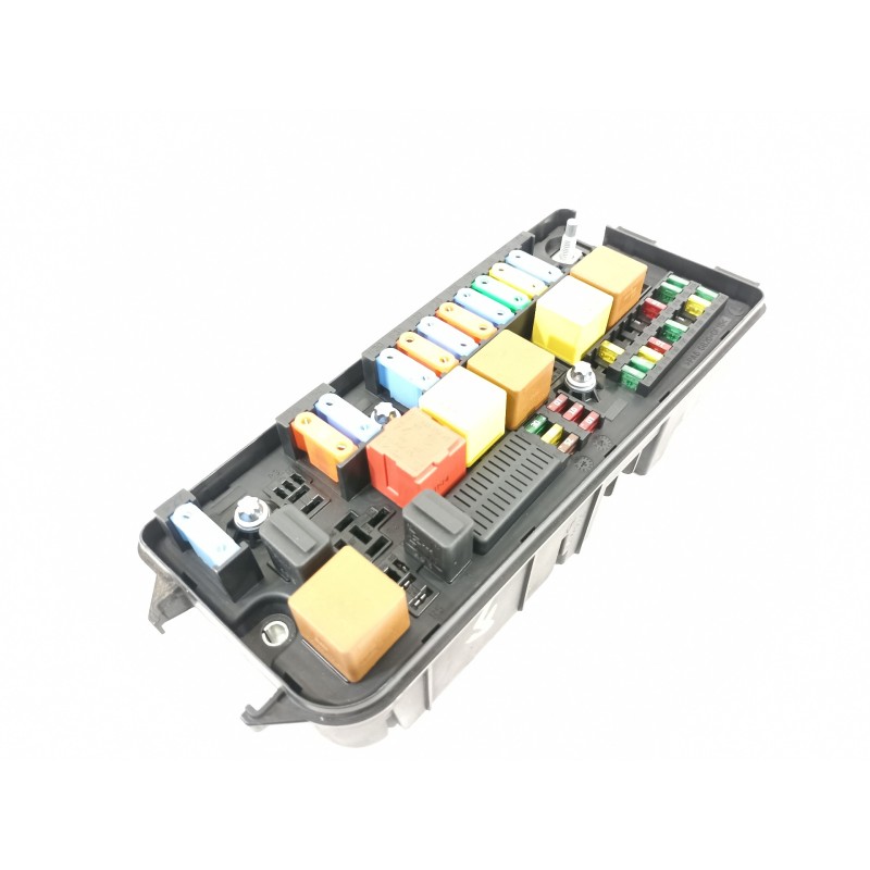 Recambio de caja reles / fusibles para saab 9-3 berlina 2.2 tid arc referencia OEM IAM 519073035 12795732 