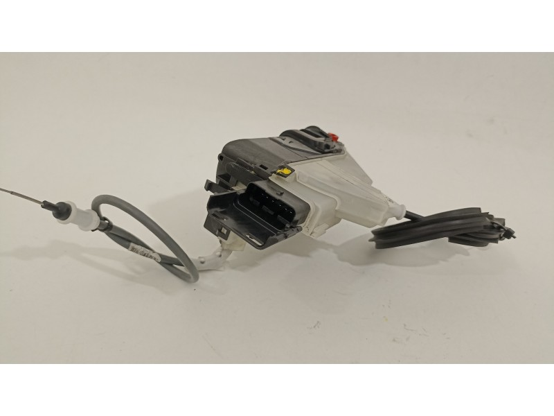 Recambio de cerradura puerta trasera izquierda para opel crossland x excellence referencia OEM IAM 267381  