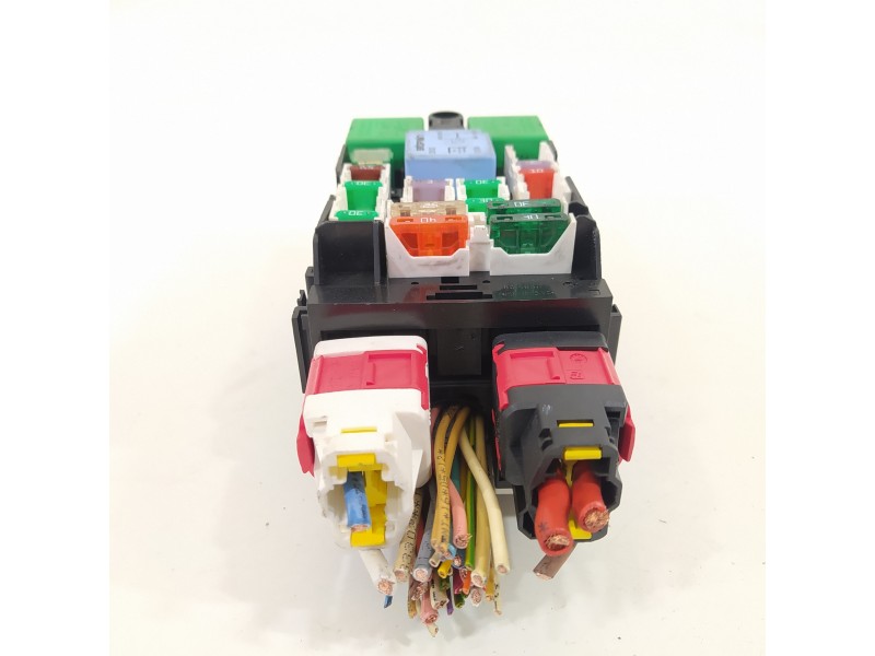 Recambio de caja reles / fusibles para citroën ds5 style referencia OEM IAM 9665492680  
