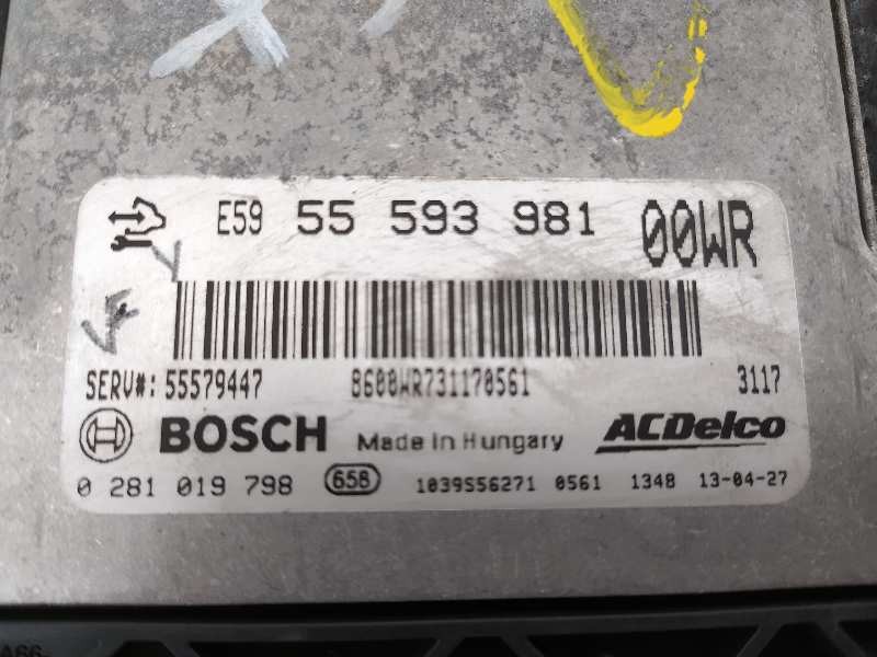 Recambio de centralita motor uce para opel corsa d essentia referencia OEM IAM 55593981 0281019798 