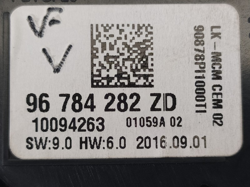 Recambio de mando multifuncion para peugeot 2008 (--.2013) allure referencia OEM IAM 96784282ZD  