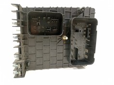 Recambio de caja reles / fusibles para audi a3 (8p) 2.0 tdi ambiente referencia OEM IAM 1K0937124H   2