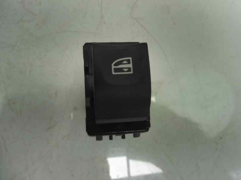 Recambio de mando elevalunas delantero derecho para renault megane iv berlina 5p intens referencia OEM IAM 254214896R  