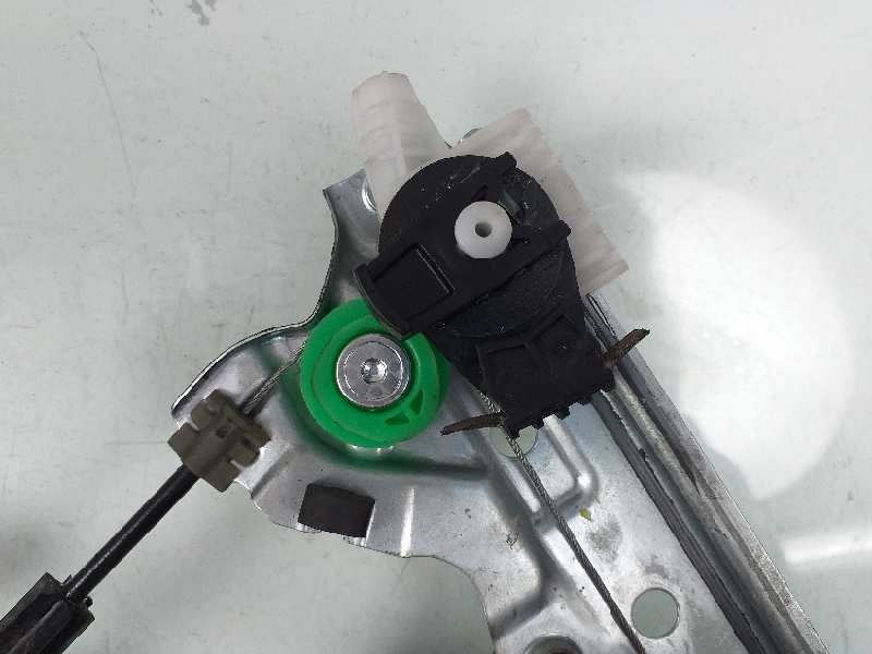 Recambio de elevalunas delantero derecho para renault megane iv berlina 5p intens referencia OEM IAM 807206746R 402777D 