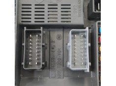 Recambio de caja reles / fusibles para peugeot 2008 (--.2013) allure referencia OEM IAM 9807532080   2