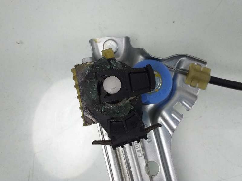 Recambio de elevalunas delantero derecho para renault megane iv berlina 5p intens referencia OEM IAM 807206746R 402777D 