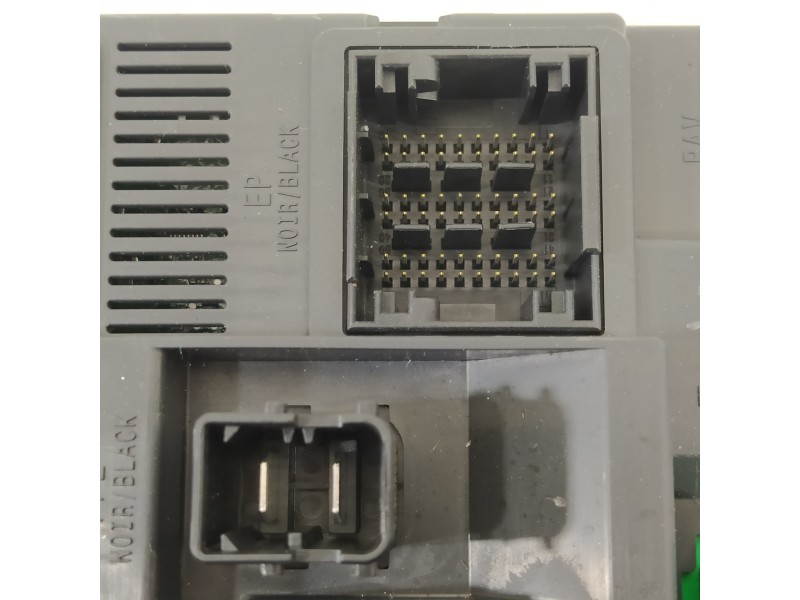 Recambio de caja reles / fusibles para peugeot 2008 (--.2013) allure referencia OEM IAM 9807532080  