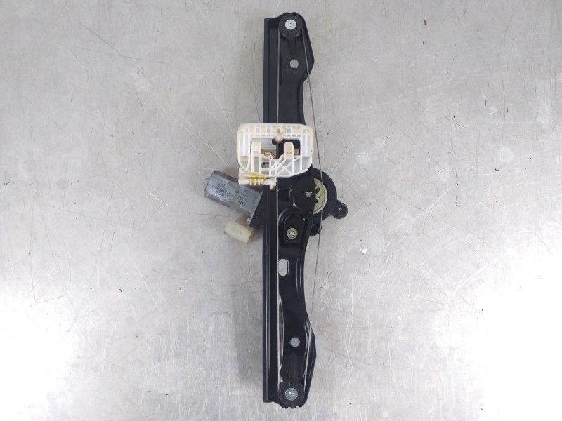 Recambio de elevalunas trasero derecho para bmw serie 3 touring (f31) 320d referencia OEM IAM 7351050  