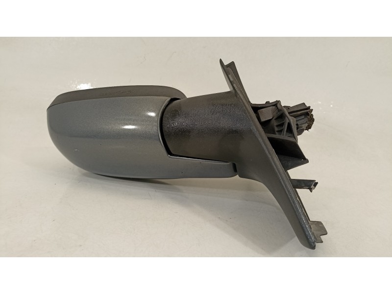 Recambio de retrovisor izquierdo para renault megane ii classic berlina confort authentique referencia OEM IAM 8200219925  
