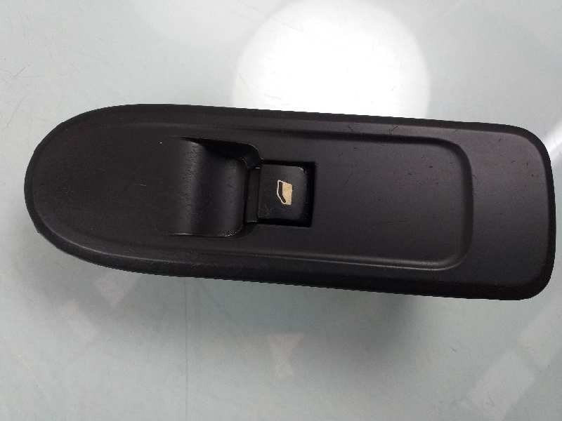 Recambio de mando elevalunas delantero derecho para peugeot 308 sport referencia OEM IAM 96565184XT  