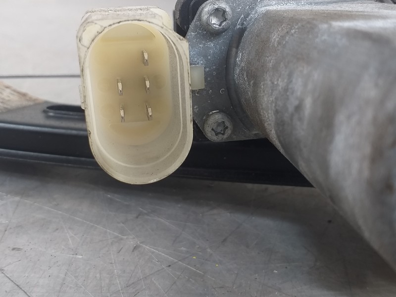 Recambio de elevalunas trasero derecho para bmw serie 3 touring (f31) 320d referencia OEM IAM 7351050  