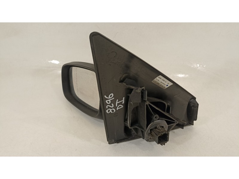 Recambio de retrovisor izquierdo para renault megane ii classic berlina confort authentique referencia OEM IAM 8200219925  
