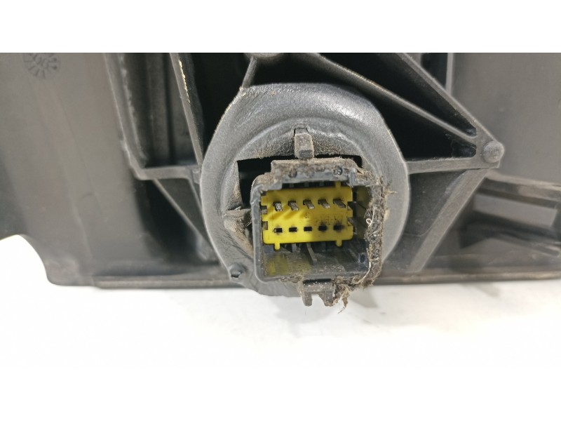 Recambio de retrovisor izquierdo para renault megane ii classic berlina confort authentique referencia OEM IAM 8200219925  