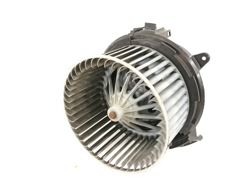 Recambio de ventilador calefaccion para opel crossland x excellence referencia OEM IAM HB613001  