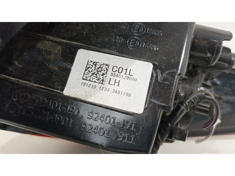 Recambio de piloto trasero izquierdo para hyundai kona essence 2wd referencia OEM IAM 92401J9000  