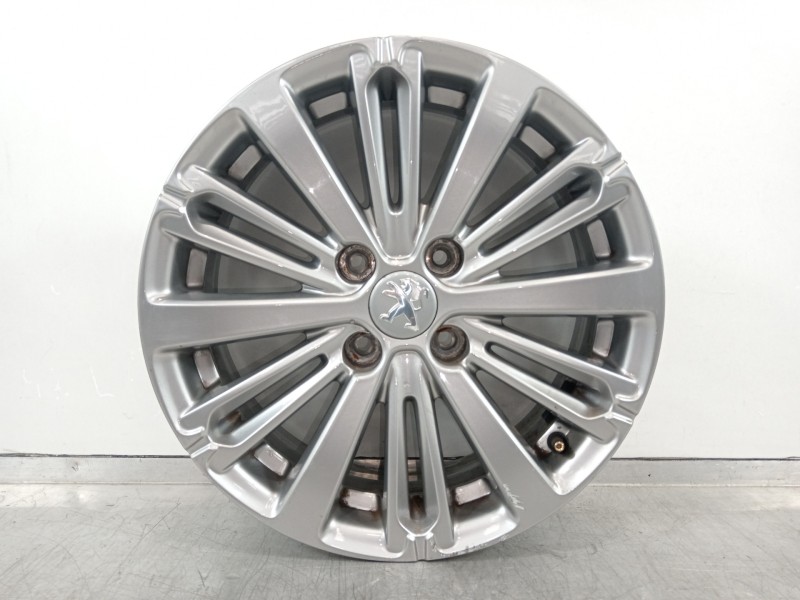 Recambio de llanta para peugeot 208 1.5 blue-hdi fap referencia OEM IAM 9808137577  