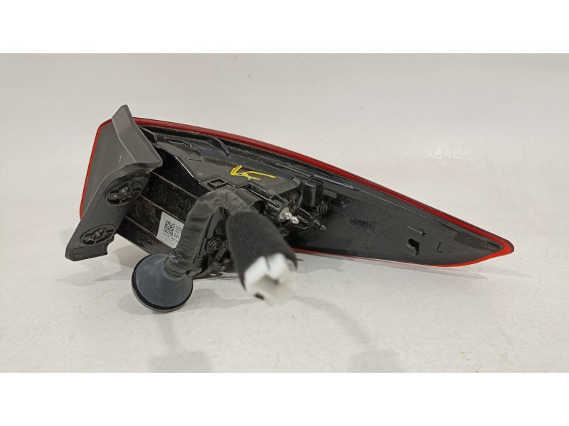 Recambio de piloto trasero izquierdo para hyundai kona essence 2wd referencia OEM IAM 92401J9000  